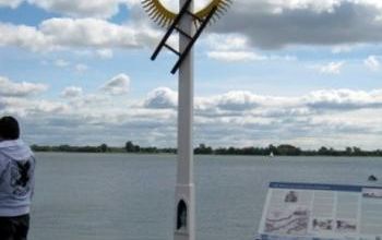 Une croix de chemin au bord du chemin du Roy