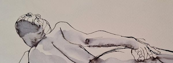 Mercredi - Une pose couchée de dos.