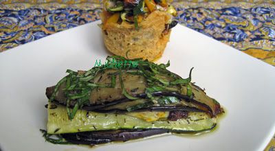 Mille feuilles de rouget et légumes d'été, coque de pécorino garnie