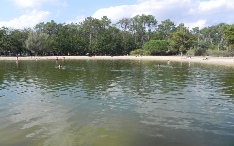 le lac pour la baignade à Andernos 33