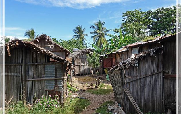 Cases : de la plus misérable à la plus coquette - Antanabe - Nosy Sakatia - Madagascar