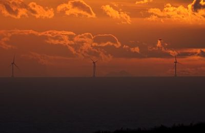 Canigou 2024 : Deux pics se dressent sur la Méditerranée