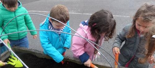 Les petits jardiniers