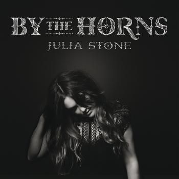Julia Stone, en duo avec notre Benjamin Biolay national