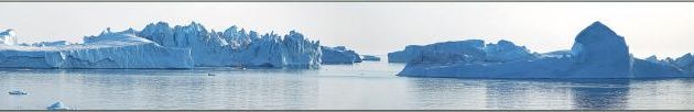 19 heures, le navire vient de lever l'ancre et passe à proximité du champ d'icebergs, l'occasion de faire encore quelques photos - Baie de Disko - Groenland