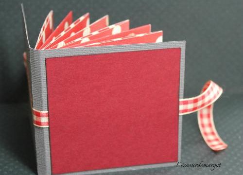 Scrap / Un mini à pochettes
