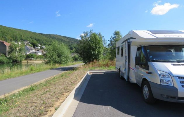 Bogny sur Meuse - 1/2