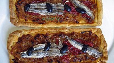 Pissaladière aux anchois au sel et piquillos