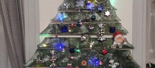 ... BONNE JOURNEE DE NOEL A TOUS...!