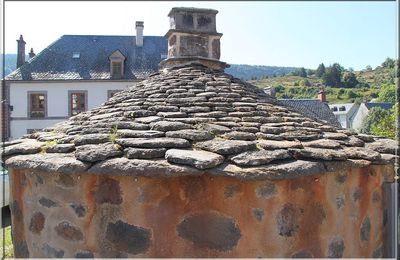 942 - Albepierre, Jou-sous-Monjou et le Lac d’Espinet à St Gérons, dans le Cantal (15)