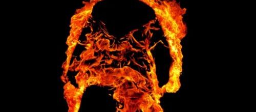 Combustion spontanée: une femme s’enflamme dans un parc !