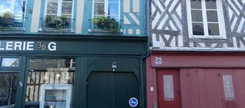 Honfleur , rue notre dame