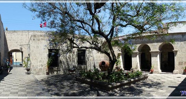 Claustros de la Compañia (Cloîtres de la Compagnie de Jésus) - Aréquipa - Pérou