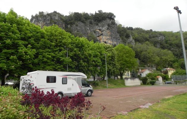 le village de Vers dans le Lot