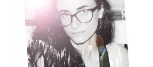 Mélie Fraisse chante Paris, son nouveau single