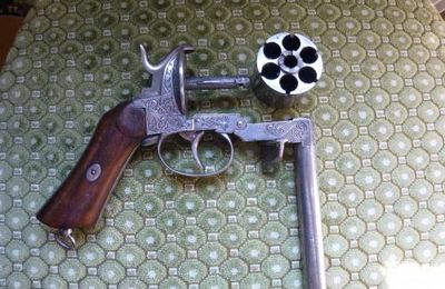 revolver Eyraud canon basculant