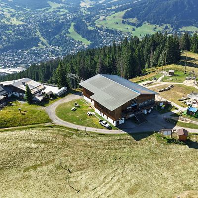 Le sentier du Jaillet supérieur au village de Megève