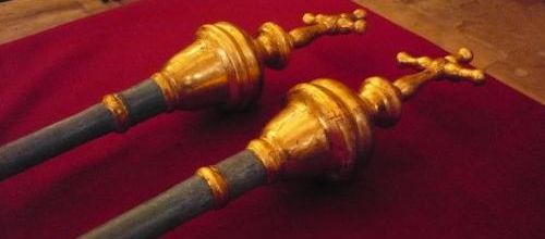 Deux batons de Chantre...