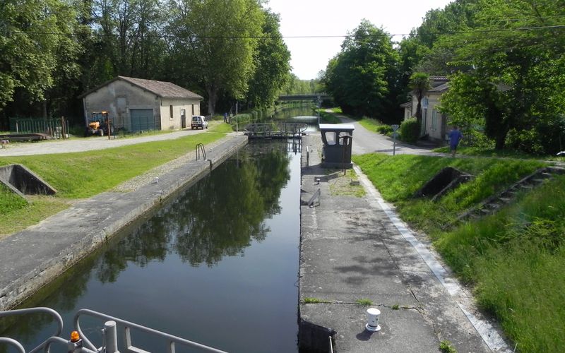 les écluses sur le canal de l'entre deux mers