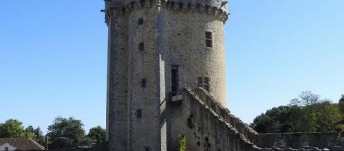 ... château de blandy les tours...