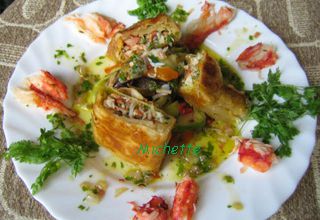 Friand au crabe, salade d'été tiède, vinaigrette au safran