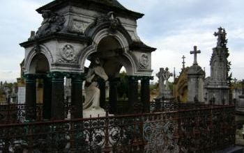 le cimetière
