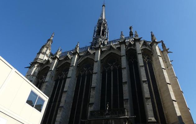 LA  TRES  SAINTE  CHAPELLE