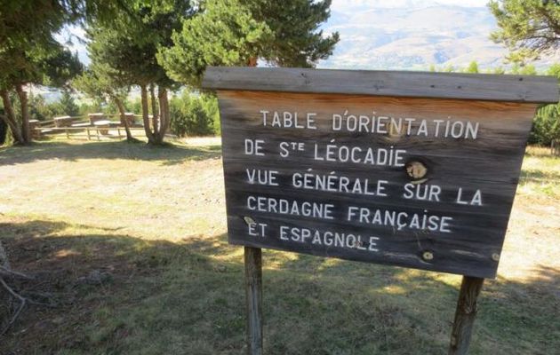 Pyrénées Orientales aout 2016 Table d'orientation de Ste Léocadie