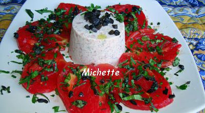 Mousse de jambon et salade de tomate coeur de boeuf