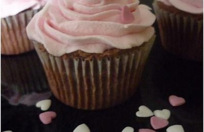 Cupcakes chocolat coeur nutella et chantilly framboise