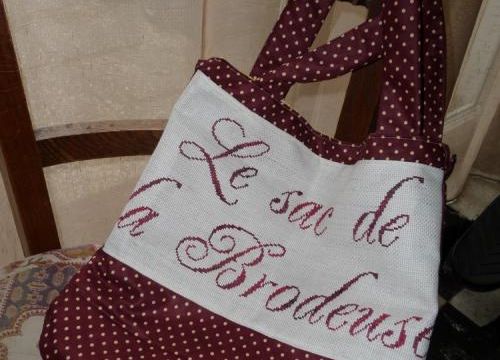 Finitions sac de brodeuse