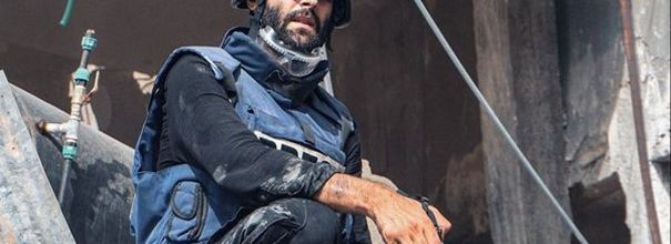 Conflit israélo-palestinien : qui est  Moataz Azaïza, le journaliste de Gaza lauréat du Prix Liberté 2024