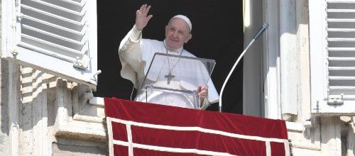 Angélus: le Pape François appelle à suivre Jésus en résistant au Tentateur - VA