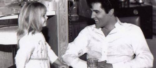 photo elvis -victoria mayerink 