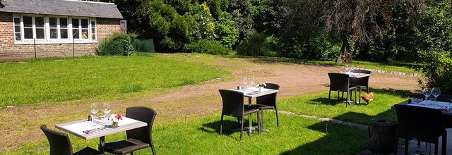 Vous pouvez aussi nous Suivre sur Facebook et Instagram...