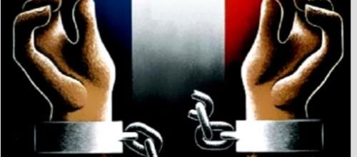 De Valls à Macron, la France n’est plus une république démocratique