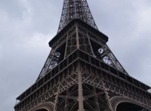 La Tour Eiffel..(1)