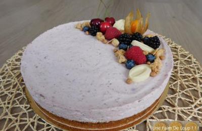 Cheesecake léger aux cerises et myrtilles