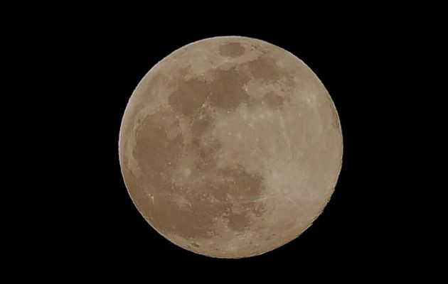Le 7 avril et la lune rousse