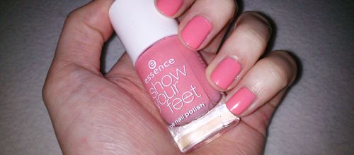 Vernis Show your feet Essence (N°15 : Flamingo Rose)