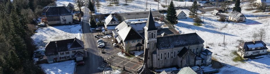 L'église de Saint Hugues-de-Chartreuse et Arcabas 