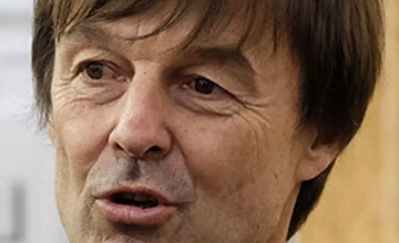 Aucune obligation d'être pauvre pour être ministre ... 
