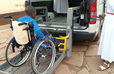 Les premières vacances de Gilbert Mugisha 