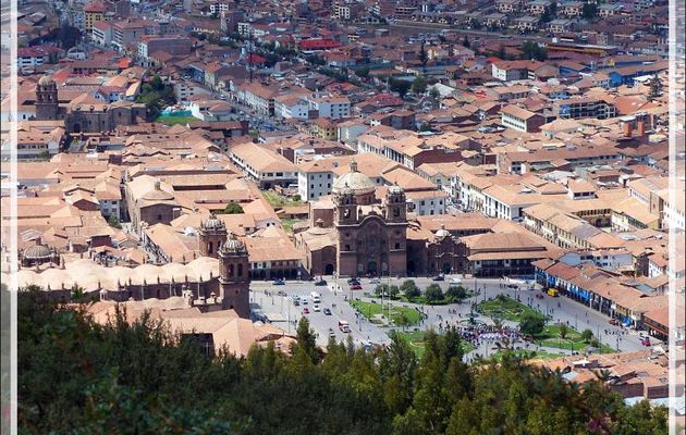 La Plaza de Armas de Cuzco vue du sommet de la forteresse de Sacsayhuamán - Pérou