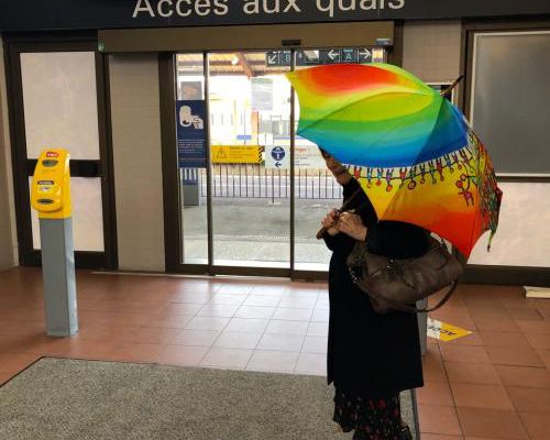 Parapluies à la gare... 