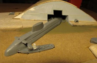 Tous aux abris et au travail