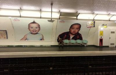 Affichage evian baby&me