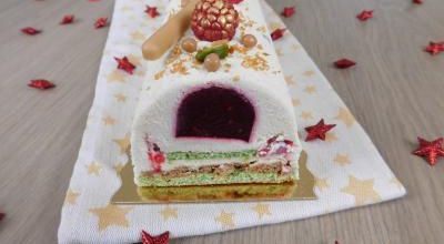 Bûche framboise pistache & chocolat blanc