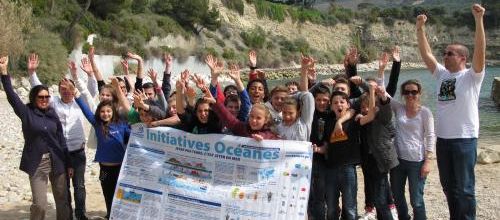 Collège des Gorguettes: les élèves de 6e nettoient l'anse du Corton