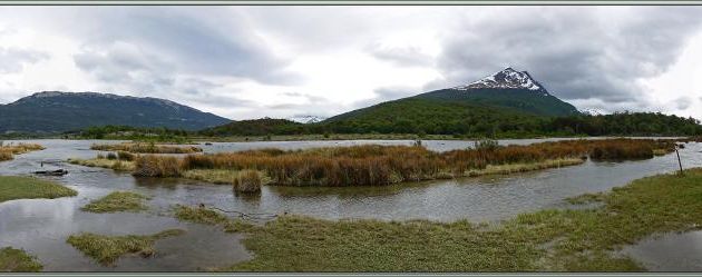 Panorama sur le Lac Acigami et Cerro Guanaco - Lapataia - Terre de Feu - Argentine